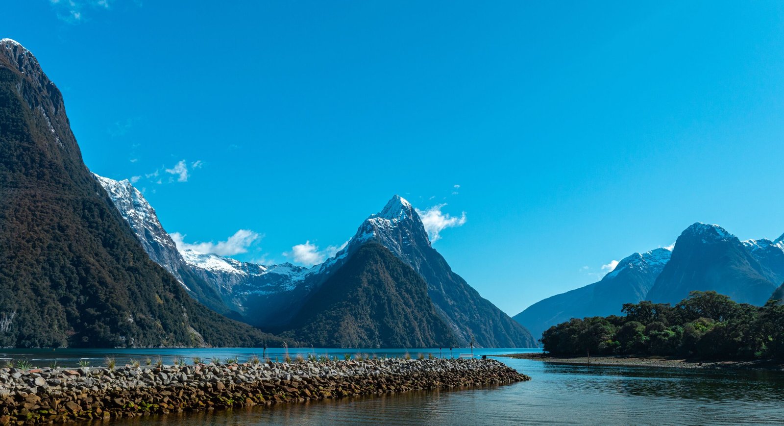 Southern Lakes and Fiords Adventure
